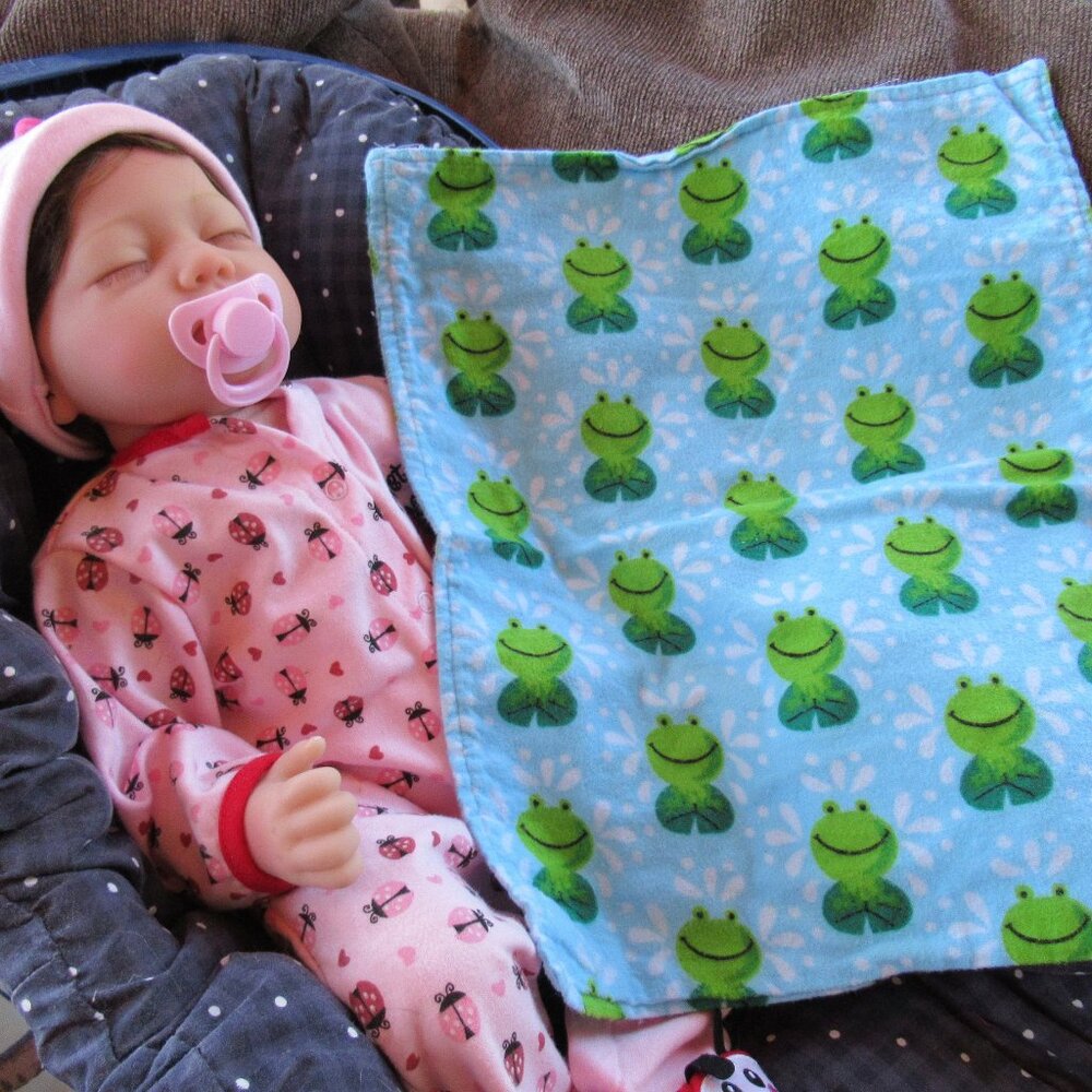 Baby burp cloth flannel burp rag changing pad pet mat nap blanket frog froggy